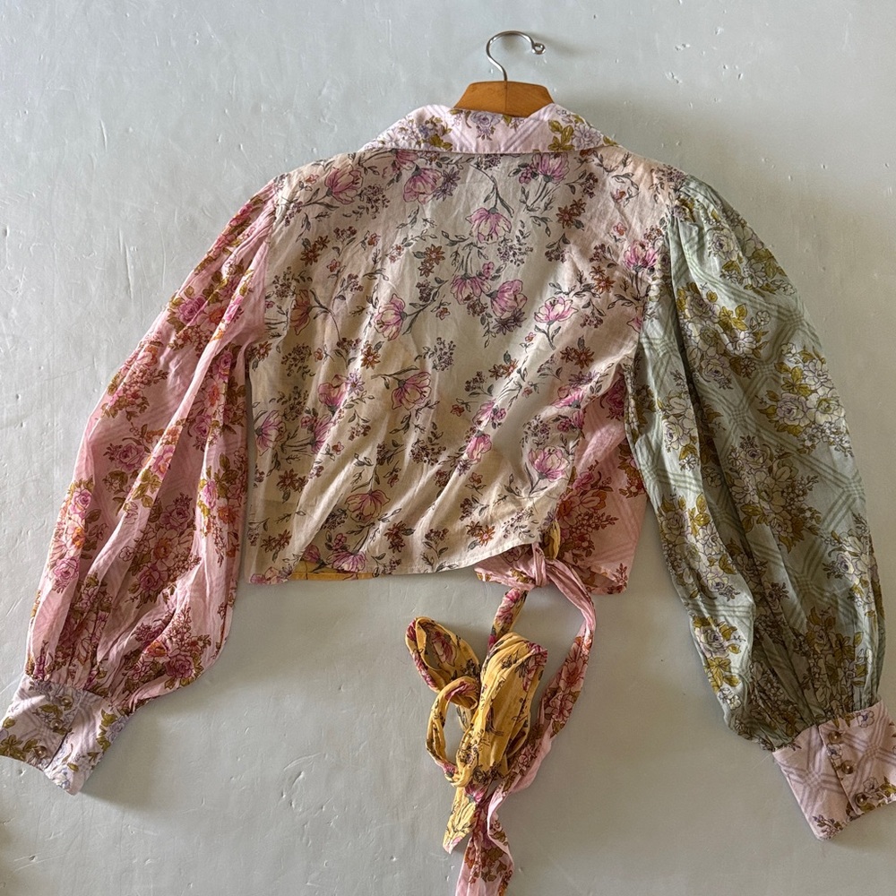 FREE PEOPLE Sz L Wrap Top Lucky Penny Floral Cropped Boho Chic Retro Romantic - Picture 4 of 15